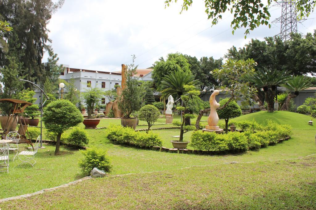 Saigon Park Resort Thuan An Εξωτερικό φωτογραφία