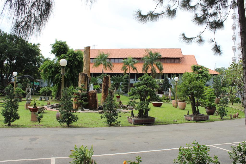 Saigon Park Resort Thuan An Εξωτερικό φωτογραφία
