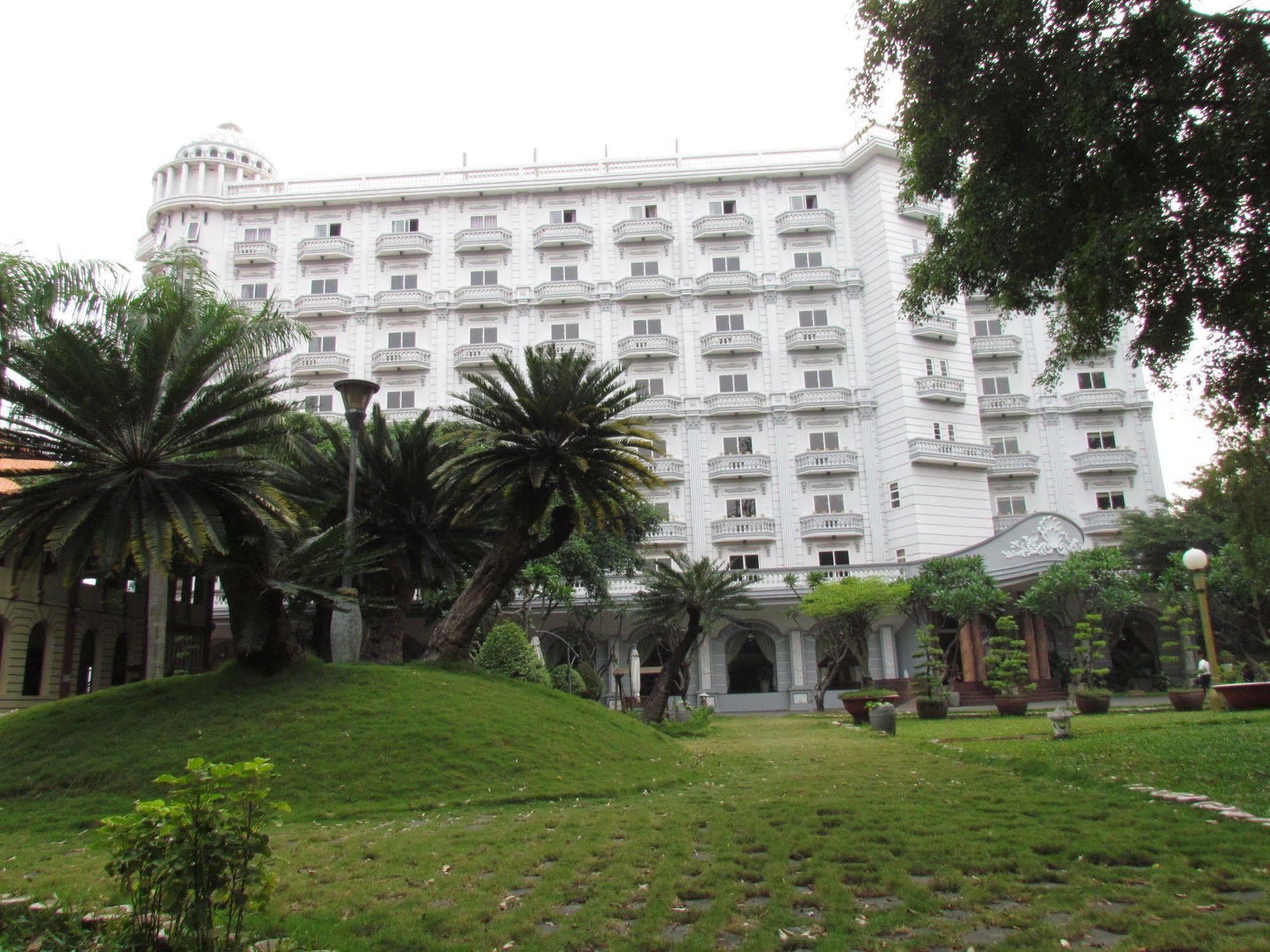Saigon Park Resort Thuan An Εξωτερικό φωτογραφία